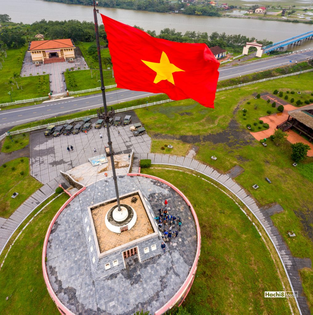Những lá cờ Việt Nam - Hachi8Media