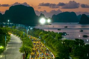 Highlight VnExpress Marathon Amazing Hạ Long 2022